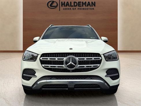 Used 2024 Mercedes-Benz GLE 350 4MATIC image 2