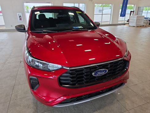 Used 2024 Ford Escape ST-Line w/ Tech Pack #1 AWD/4WD image 4