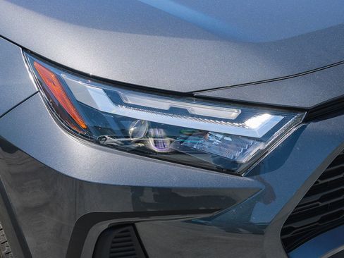 Used 2023 Toyota RAV4 LE AWD/4WD image 2