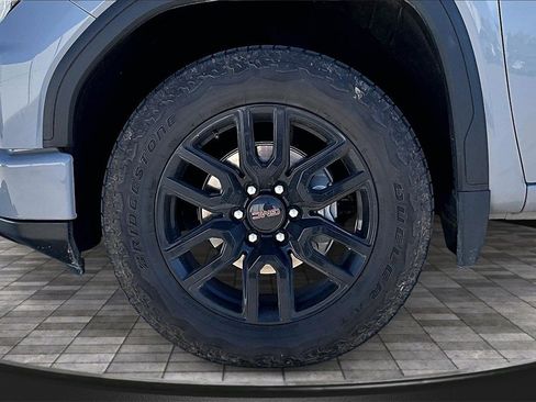Used 2024 GMC Sierra 1500 Elevation image 10