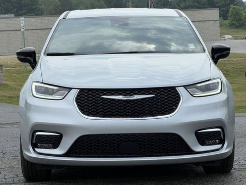 Used 2026 Chrysler Pacifica Select AWD/4WD image 37