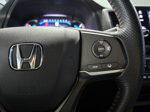 Used 2022 Honda Pilot TrailSport image 17