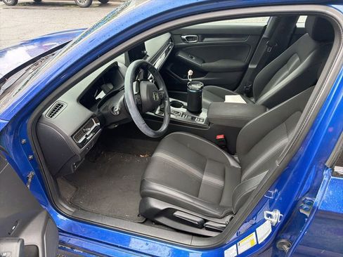 Used 2023 Honda Civic Sport image 8