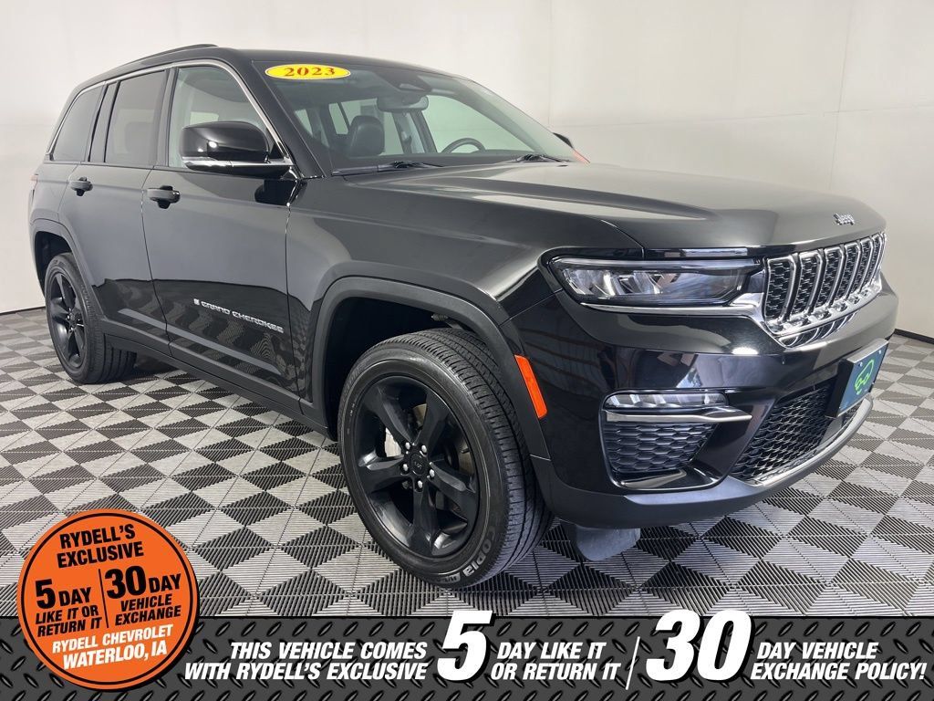 Used 2023 Jeep Grand Cherokee Limited w/ Luxury Tech Group II AWD/4WD image 1