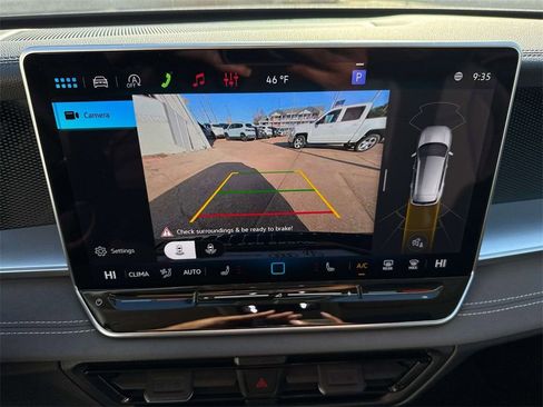 New 2026 Volkswagen Tiguan SE FWD image 22