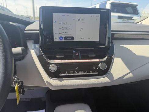 Used 2026 Toyota Corolla LE image 19