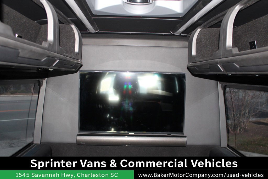 Used 2019 Mercedes-Benz Sprinter 3500 image 4