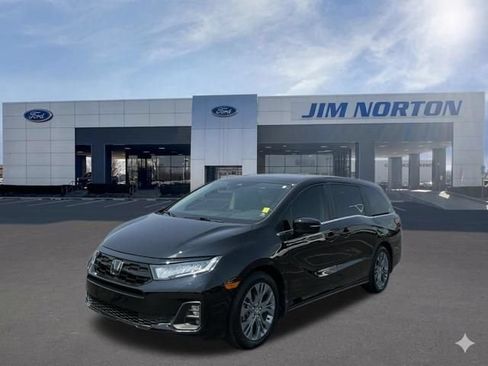 Used 2025 Honda Odyssey Touring image 9
