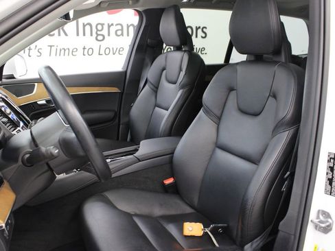 Used 2022 Volvo XC90 T8 Inscription Expression w/ Advanced Package image 16
