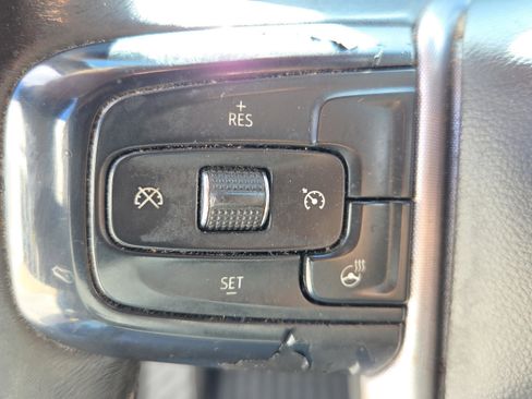 Used 2022 GMC Sierra 1500 Elevation image 15