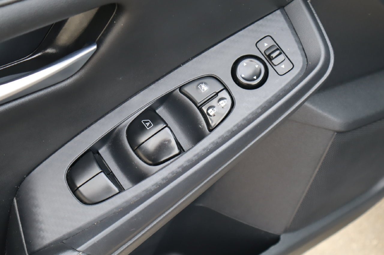 Used 2025 Nissan Sentra SV w/ All-Weather Package FWD image 20