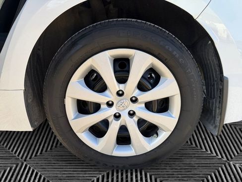 Used 2024 Toyota Corolla LE image 14