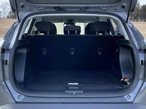 New 2026 Hyundai Kona SE image 9