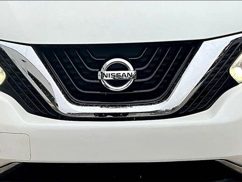 Used 2017 Nissan Murano SL image 32