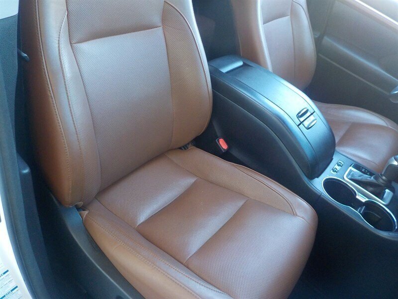 Used 2018 Toyota Highlander Limited AWD/4WD image 29
