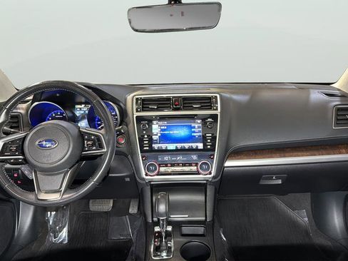 Used 2018 Subaru Outback 3.6R Limited image 13