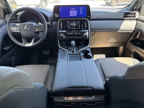 New 2025 Lexus LX 700h Overtrail image 16