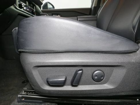 Used 2023 Nissan Rogue SV w/ SV Premium B Package AWD/4WD image 36