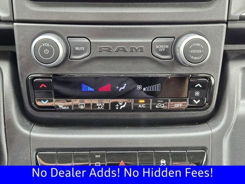 Used 2025 RAM ProMaster 2500 w/ Convenience Group image 19