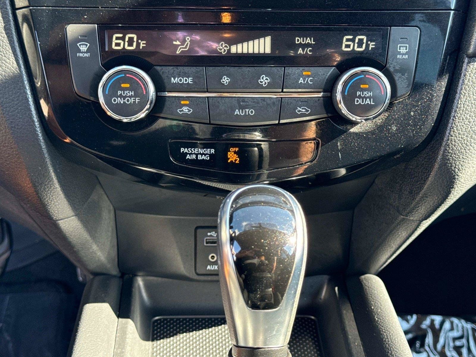Used 2017 Nissan Rogue SV FWD image 24