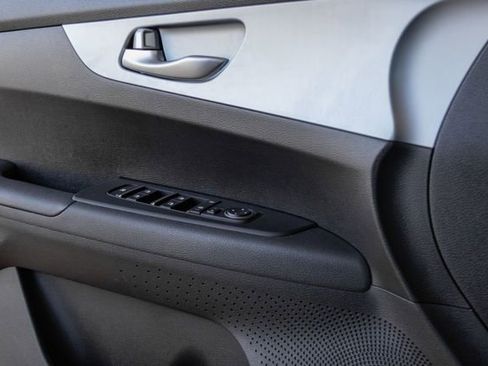 Used 2024 Kia Forte LXS image 22