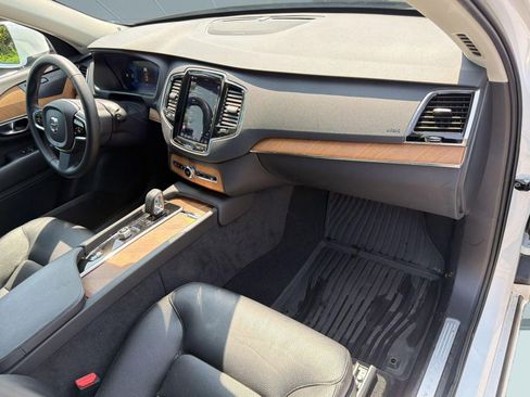 Used 2023 Volvo XC90 B6 Plus w/ Protection Package Premier AWD/4WD image 31