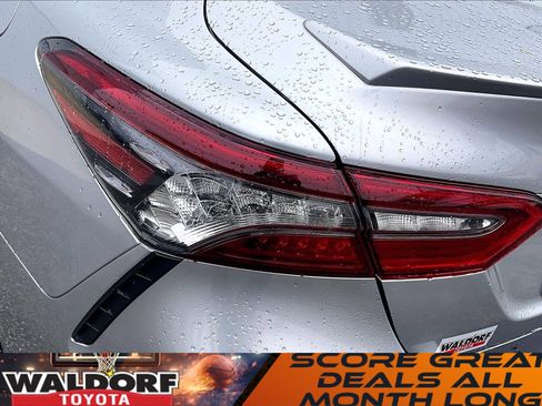 Used 2021 Toyota Camry XSE image 33