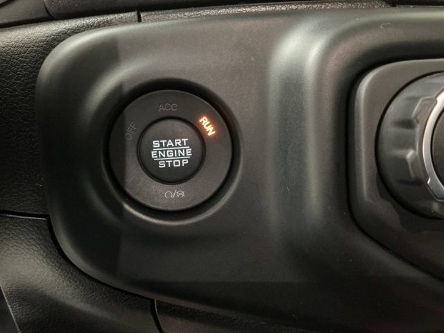 Used 2023 Jeep Gladiator Mojave w/ Cold Weather Group AWD/4WD image 23