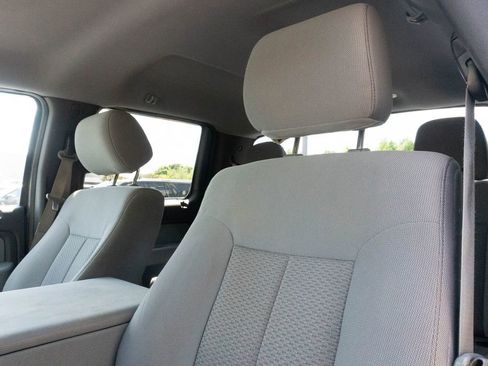 Used 2013 Ford F150 XLT w/ XLT Chrome Pkg image 20