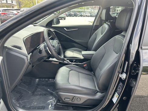 Used 2024 Kia Niro Wind FWD image 14