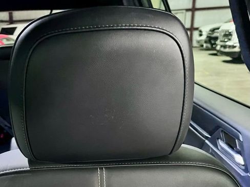 Used 2024 GMC Acadia Elevation FWD image 17