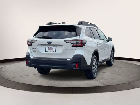 Certified 2021 Subaru Outback Premium image 4