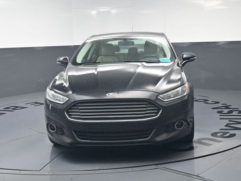 Used 2016 Ford Fusion Titanium FWD image 13