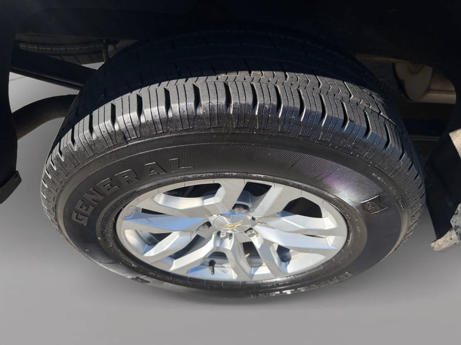 Used 2019 Chevrolet Silverado 1500 LTZ w/ LTZ Plus Package AWD/4WD image 8
