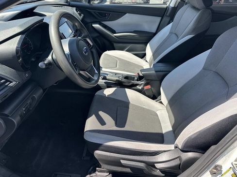 Used 2019 Subaru Crosstrek 2.0i AWD/4WD image 19