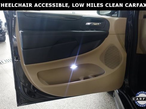 Used 2015 Dodge Grand Caravan SXT w/ UConnect Hands-Free Group image 10