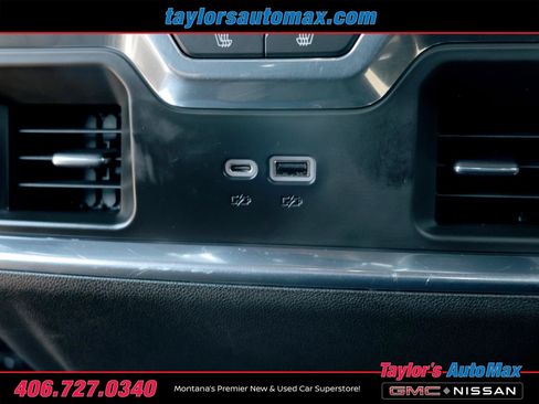 Used 2022 Chevrolet Silverado 1500 High Country w/ High Country Premium Package AWD/4WD image 41