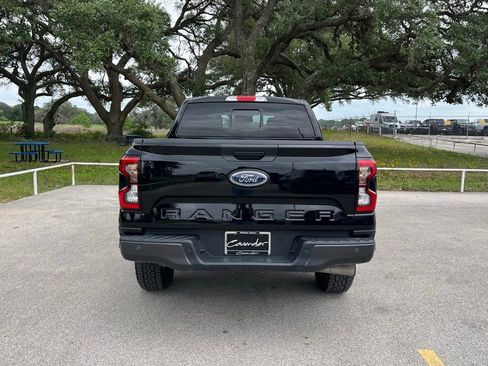 Used 2024 Ford Ranger Lariat RWD image 6