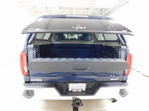 Used 2023 GMC Sierra 2500 SLT image 18