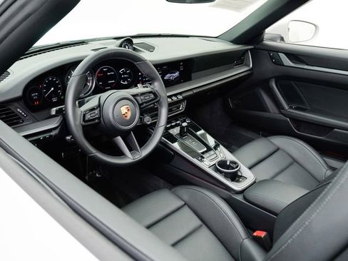 Certified 2024 Porsche 911 Carrera RWD image 6