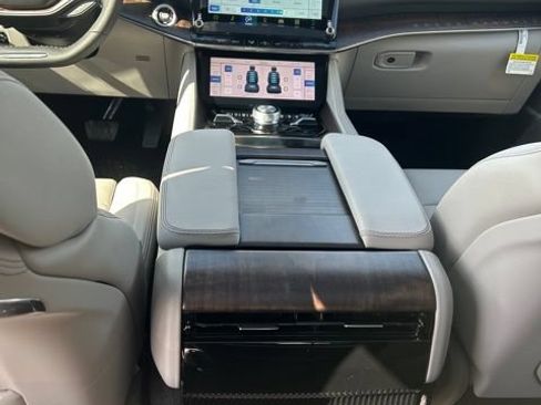 New 2024 Jeep Grand Wagoneer Series I w/ Rear Seat Video Group 1 AWD/4WD image 17