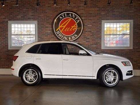 Used 2015 Audi Q5 2.0T Premium Plus w/ Technology Package image 23