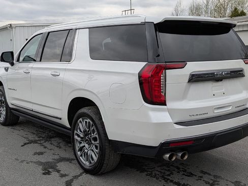 Certified 2023 GMC Yukon XL Denali Ultimate AWD/4WD image 8