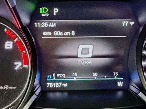 Used 2020 Alfa Romeo Stelvio image 8