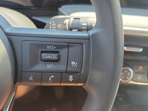 Used 2025 Nissan Kicks SV w/ Charging Package AWD/4WD image 24