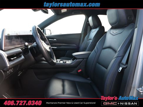 Used 2025 Cadillac XT4 Sport AWD/4WD image 5