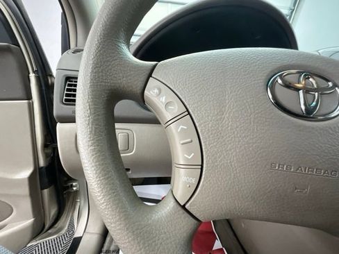 Used 2005 Toyota Sienna LE w/ LE Pkg 4 AWD/4WD image 15