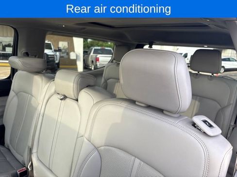 Used 2024 Jeep Wagoneer 2WD w/ Premium Group I image 17