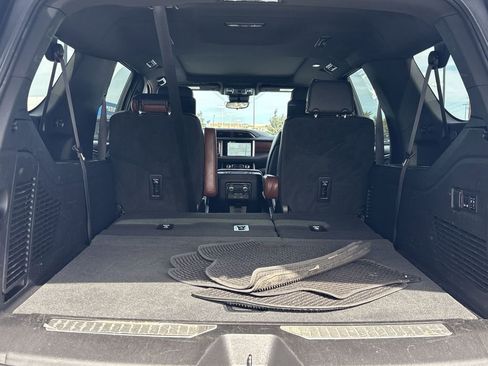 Used 2023 GMC Yukon XL Denali Ultimate image 27