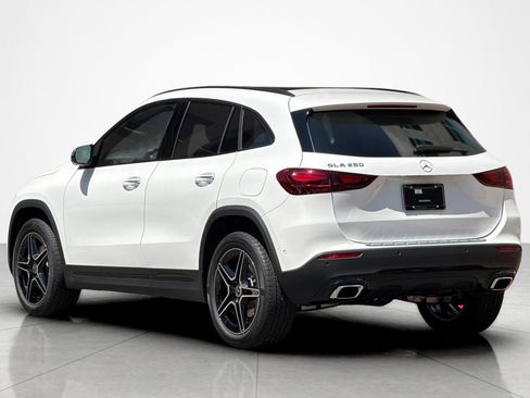 New 2026 Mercedes-Benz GLA 250 image 3